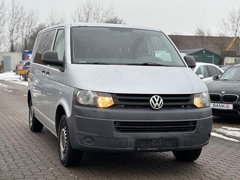 Gebraucht VW Caravelle 140 PS (102 kW) 2013 Silber Van / Kleinbus