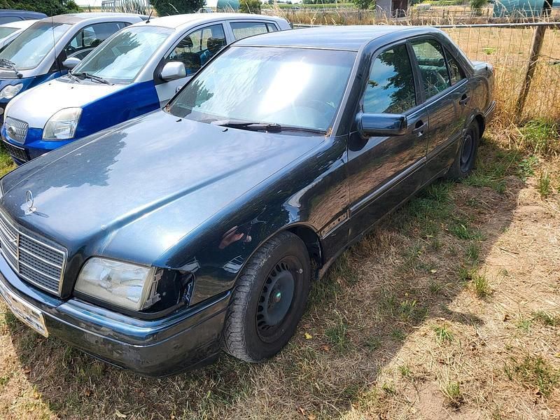 Gebraucht 1996 Mercedes C180 Limousine | 850 € (Superpreis) - Bild 1/4