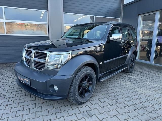 Gebraucht Dodge Nitro 177 PS (130 kW) 2010 Schwarz SUV