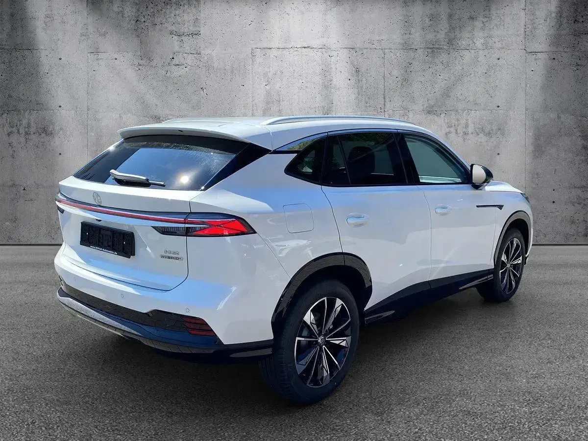 Neu MG HS Luxury 224 PS (164 kW) 2026 Pearl white SUV