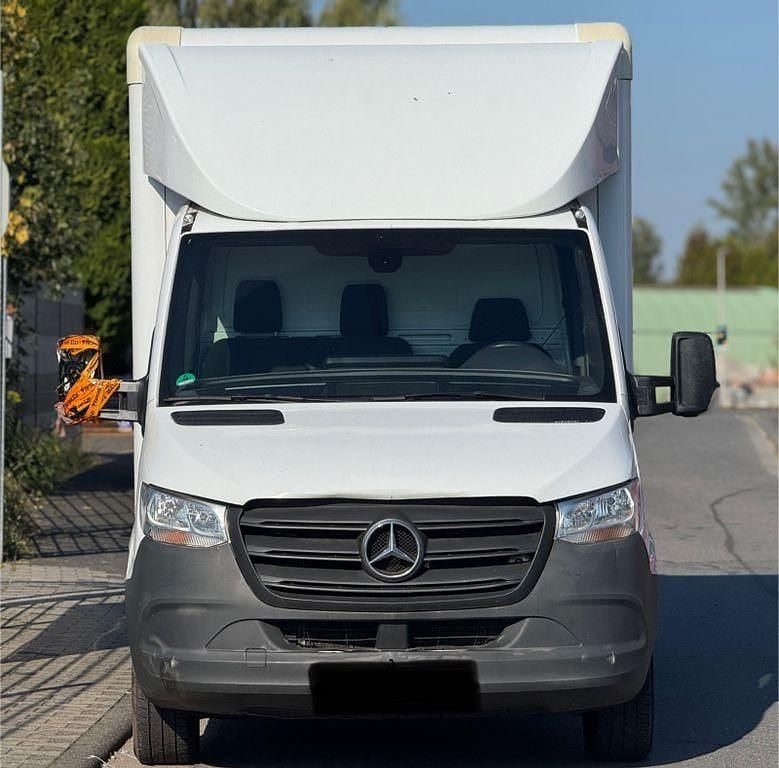Weiß Gebraucht 2022 Mercedes Sprinter Van | 21.950 € (Fairer Preis) - Bild 1/4