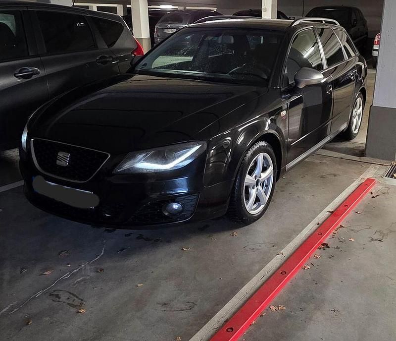 Gebraucht Seat Exeo Sport 170 PS (125 kW) 2012 Schwarz Limousine