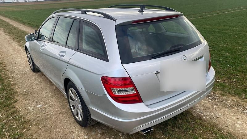 Gebraucht Mercedes 220 170 PS (125 kW) 2012 Silber Kombi