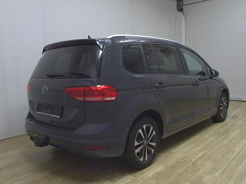 Gebraucht VW Touran United 150 PS (110 kW) 2021 Grau Van / Kleinbus