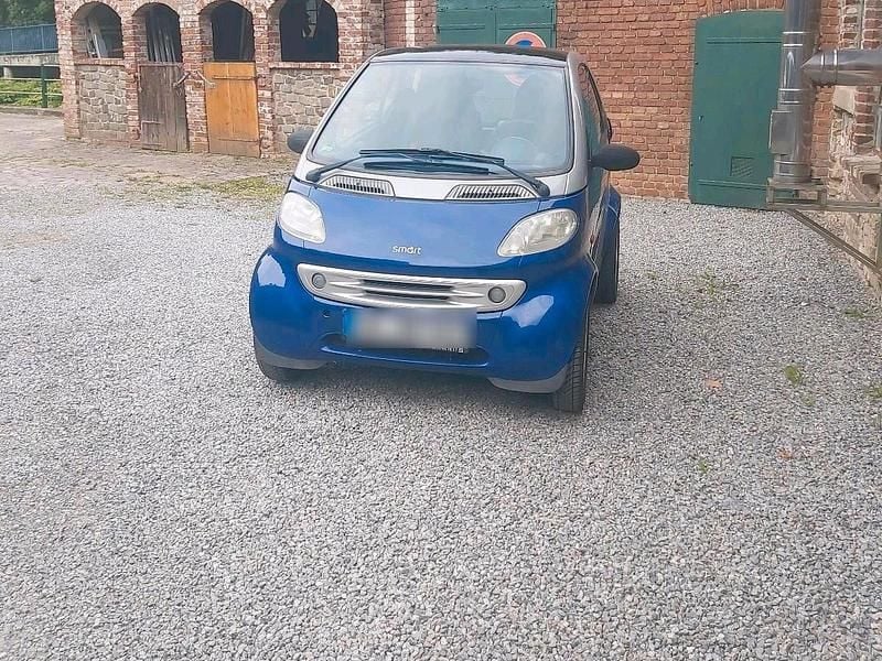 Blau Gebraucht 1999 Smart ForTwo Coupé Kleinwagen | 1.300 € (Fairer Preis) - Bild 1/4