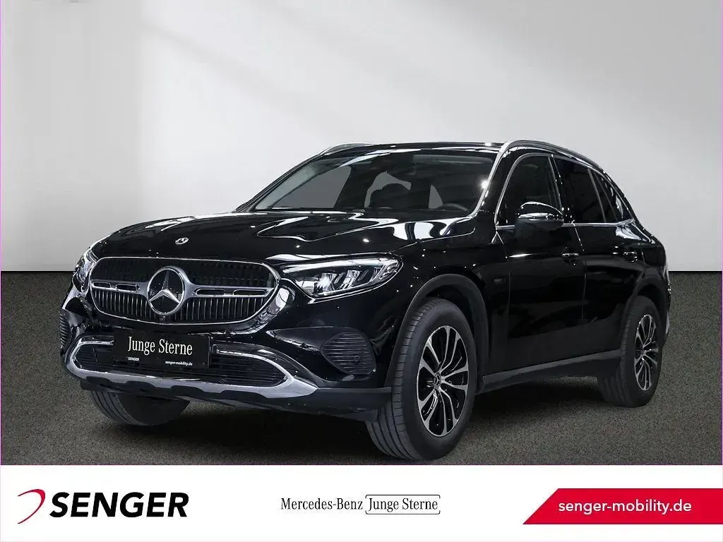 Gebraucht Mercedes GLC220 Avantgarde 197 PS (144 kW) 2024 SUV