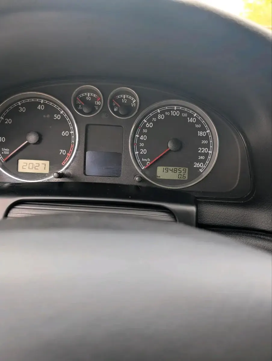 Gebraucht VW Passat 110 PS (80 kW) 2002 Blau Limousine