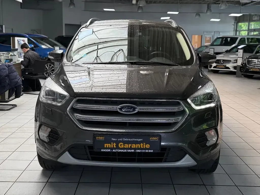 Gebraucht Ford Kuga Cool & Connect 150 PS (110 kW) 2018 Grau SUV