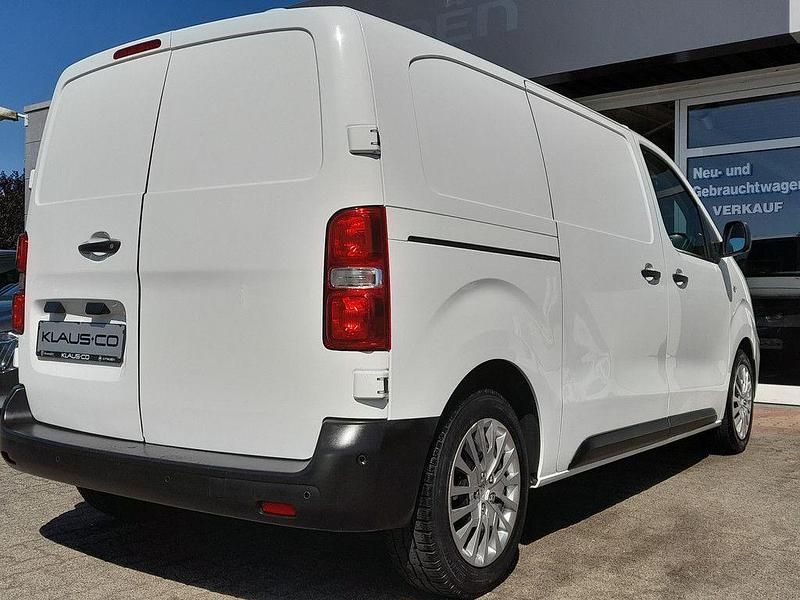 Gebraucht Opel Vivaro 102 PS (75 kW) 2020 Weiß Van / Kleinbus