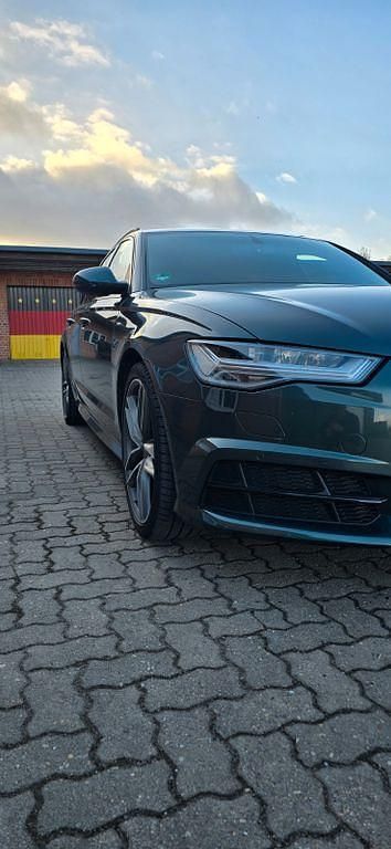 Gebraucht Audi A6 Ambiente 320 PS (235 kW) 2017 Grün Kombi