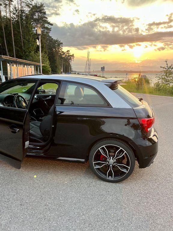 Gebraucht Audi S1 Performance 231 PS (169 kW) 2015 Schwarz Kleinwagen