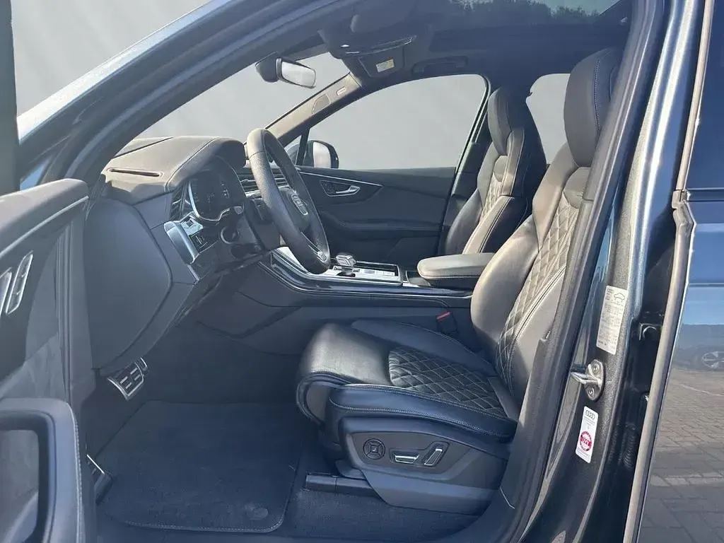 Gebraucht Audi SQ7 Competition 507 PS (372 kW) 2023 Daytonagrau perleffekt SUV