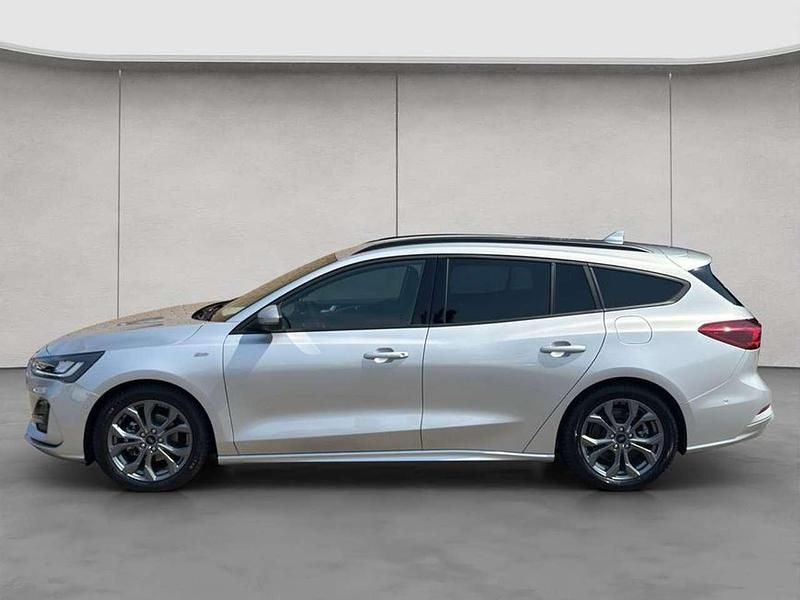 Gebraucht Ford Focus ST-Line X 155 PS (114 kW) 2024 Moondust silber metallic Kombi