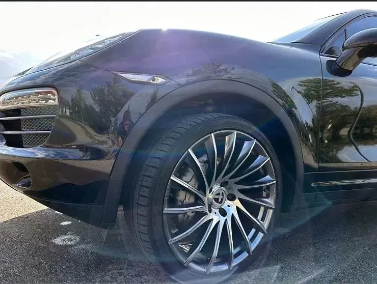 Gebraucht Porsche Cayenne S 400 PS (294 kW) 2011 Schwarz SUV