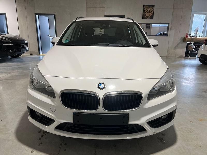 Gebraucht BMW 218 Advantage 136 PS (100 kW) 2015 Weiß Kombi