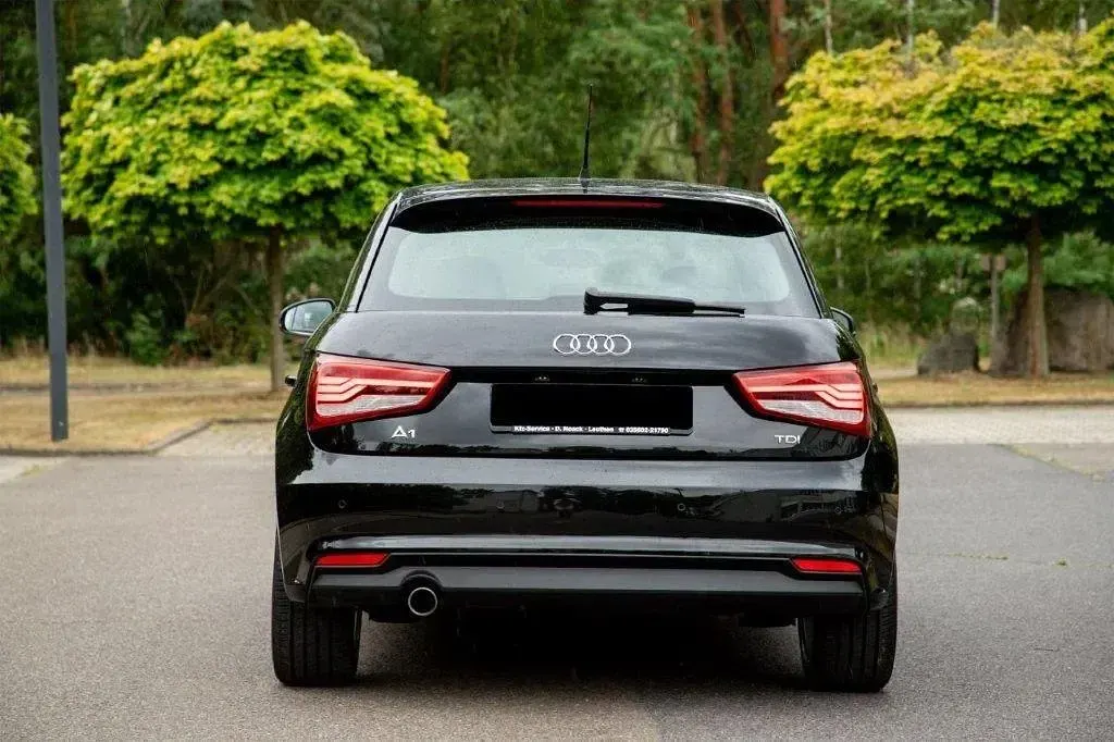 Gebraucht Audi A1 Sport 116 PS (85 kW) 2015 Schwarz Kleinwagen