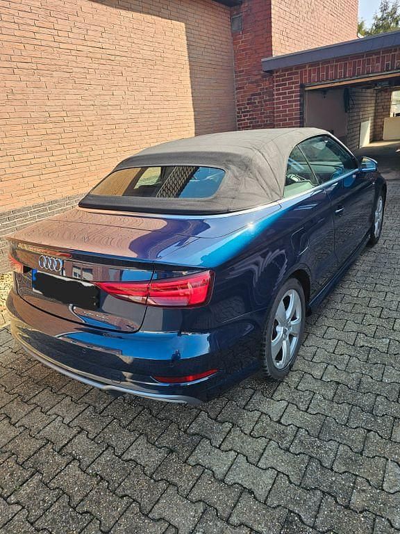 Gebraucht Audi A3 Cabriolet 150 PS (110 kW) 2018 Blau Cabrio