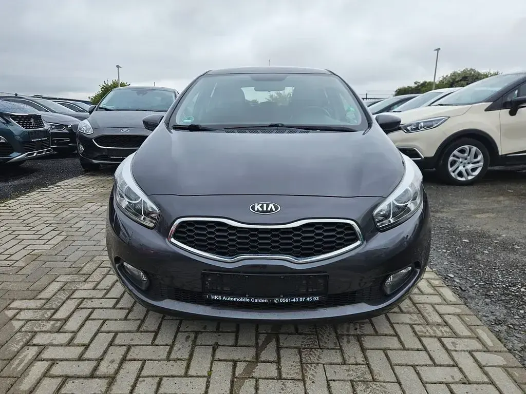 Gebraucht Kia Ceed Edition 7 135 PS (99 kW) 2015 Kleinwagen