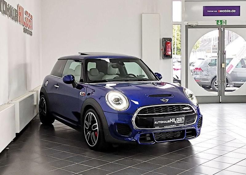 Second-hand Mini John Cooper Works 231 CP (169 kW) 2019 Albastru Hatchback