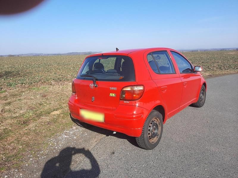 Gebraucht Toyota Yaris 87 PS (63 kW) 2005 Rot Kleinwagen
