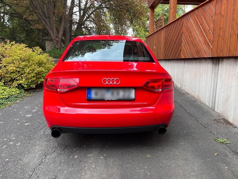 Gebraucht Audi A4 S-Line 160 PS (117 kW) 2009 Rot Limousine