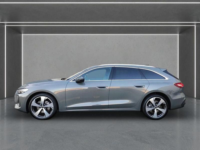 Gebraucht Audi A5 Sport 204 PS (150 kW) 2025 Grau Kombi