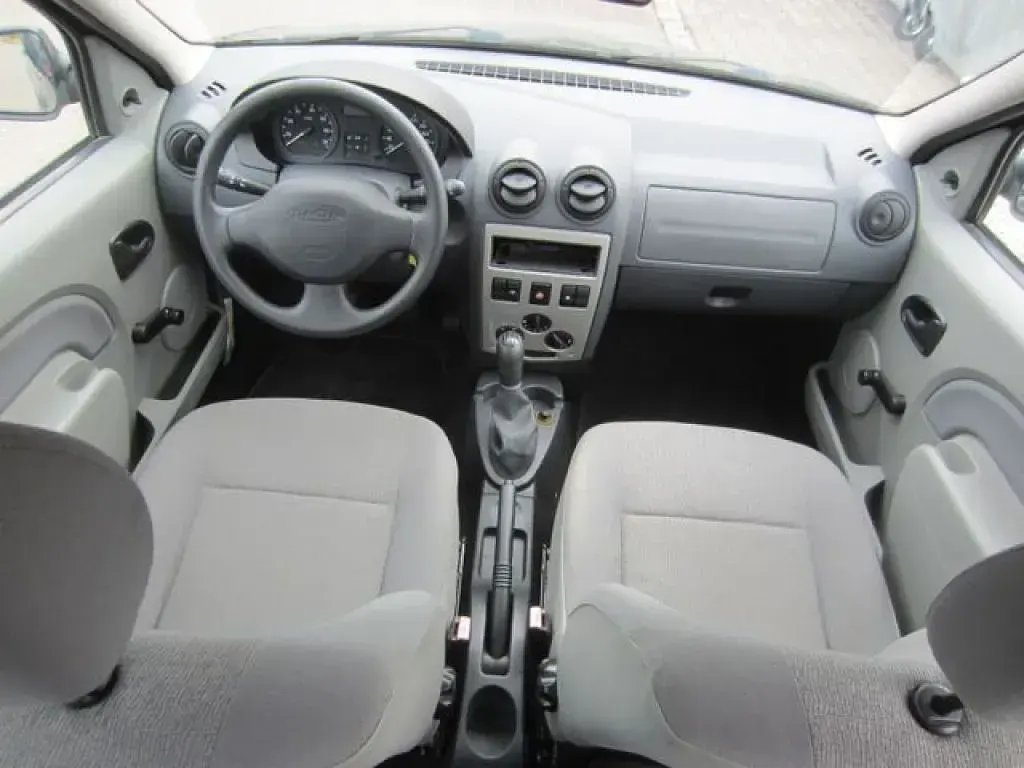 Gebraucht Dacia Logan MCV Ambiance 87 PS (63 kW) 2009 Grau (metallic) Kombi