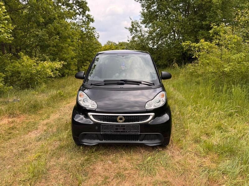 Schwarz Gebraucht 2013 Smart ForTwo Coupé Passion Coupé | 5.999 € (Etwas zu teuer) - Bild 1/4