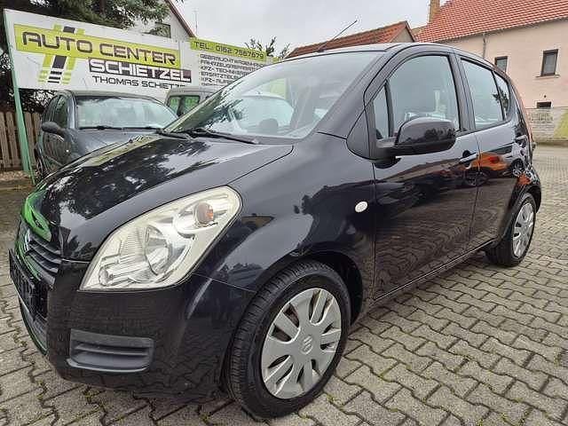 Gebraucht Suzuki Splash Basic 65 PS (47 kW) 2011 Schwarz Kleinwagen