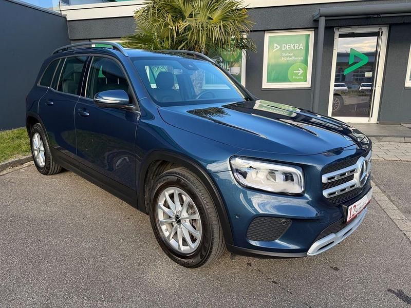 Blau Gebraucht 2023 Mercedes GLB200 Style SUV | 32.990 € (Guter Preis) - Bild 1/4