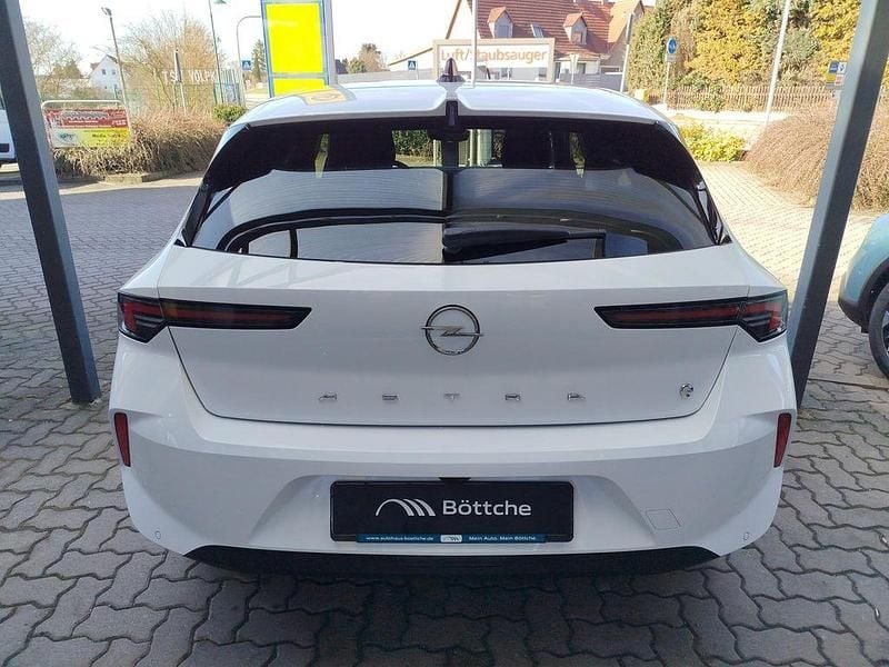 Neu Opel Astra Edition 114 kW (156 PS) 2026 Lack weiss banquise/typ aussen Limousine