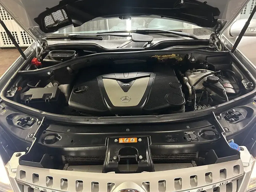 Gebraucht Mercedes ML320 224 PS (164 kW) 2008 Schwarz SUV