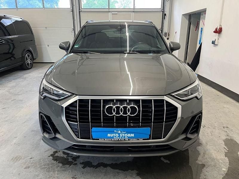 Gebraucht Audi Q3 S-Line 245 PS (180 kW) 2021 Chronosgrau metallic SUV