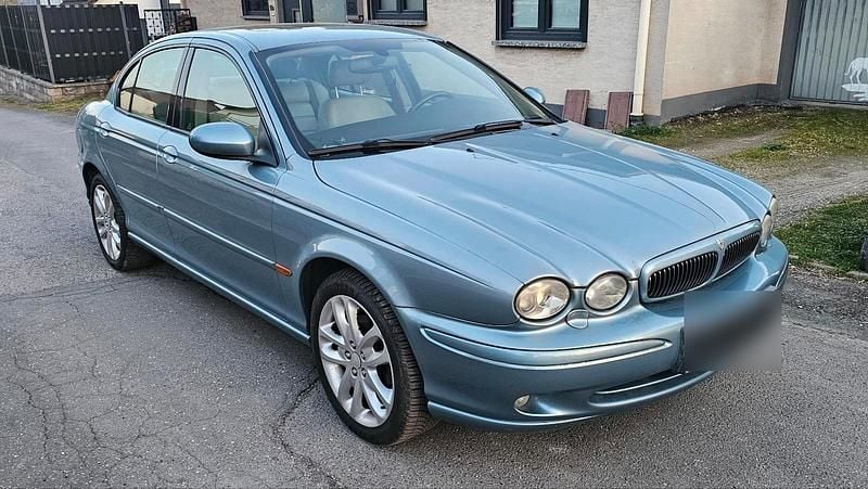 Gebraucht Jaguar X-type 156 PS (114 kW) 2003 Blau Limousine