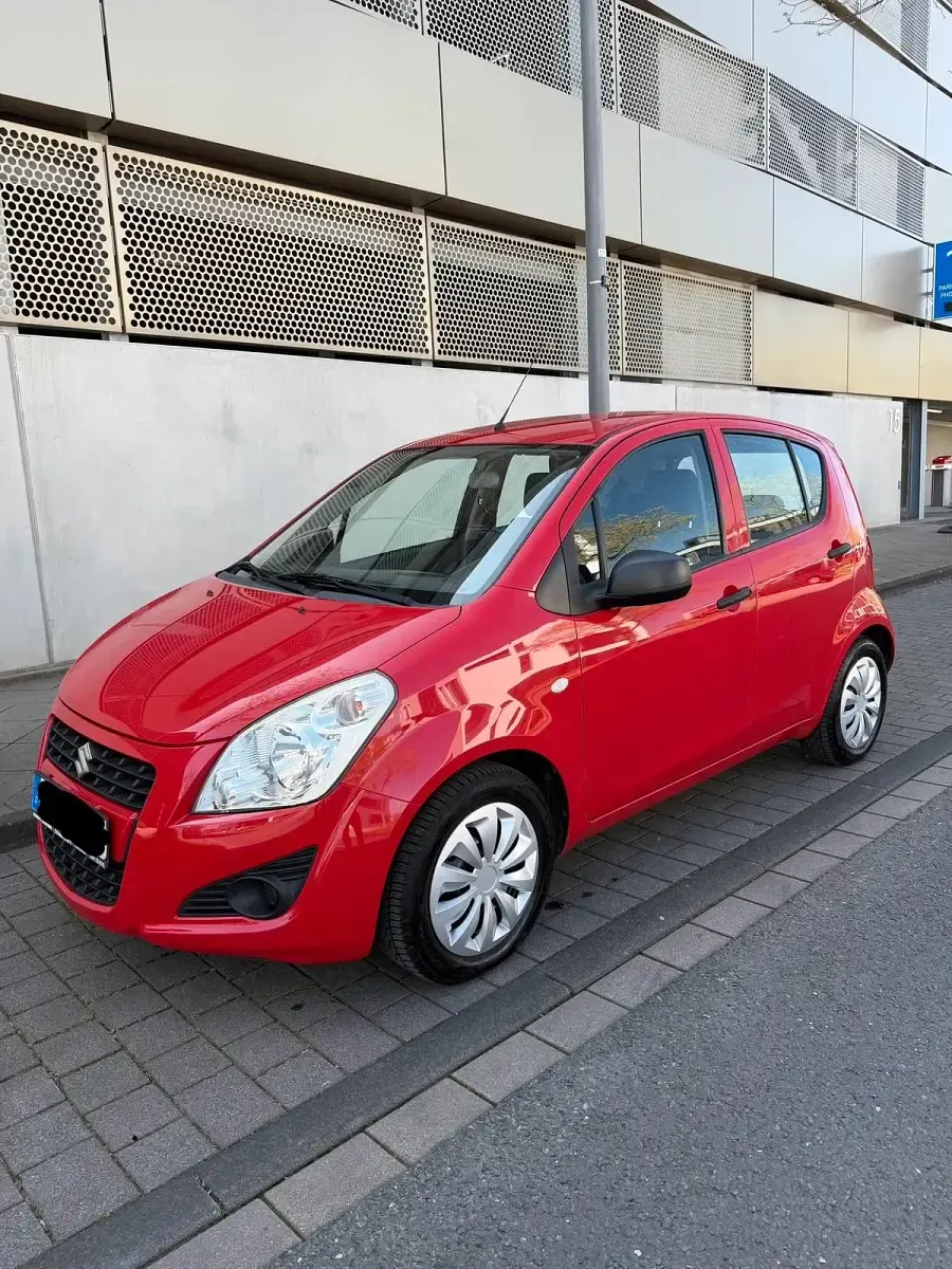 Second-hand Suzuki Splash 67 CP (49 kW) 2013 Roșu Hatchback