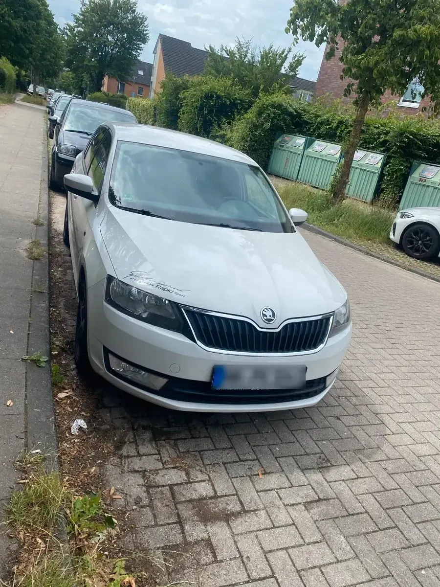 Gebraucht Skoda Rapid 106 PS (77 kW) 2013 Weiß Kleinwagen