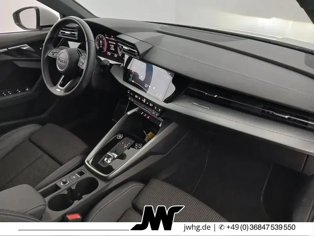 Gebraucht Audi A3 S-Line 150 PS (110 kW) 2023 Gletscherweiß metallic Limousine