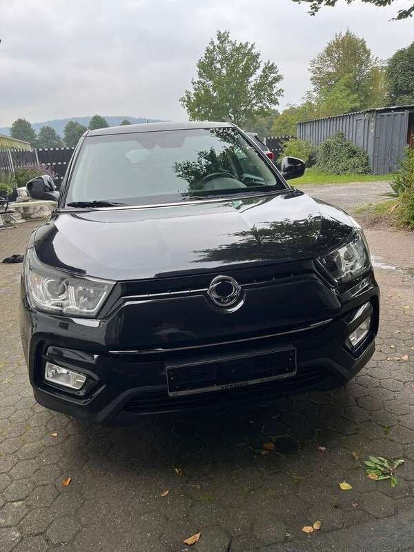 Gebraucht 2019 Ssangyong Tivoli Sapphire SUV | 9.950 € (Guter Preis) - Bild 1/4