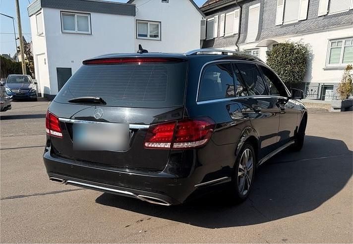 Second-hand Mercedes E350 258 CP (189 kW) 2015 Negru Break
