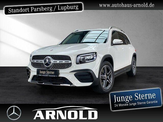 Weiß (polarweiß) Gebraucht 2023 Mercedes GLB250 AMG line SUV | 46.889 € (Fairer Preis) - Bild 1/4