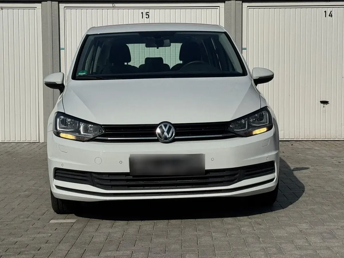 Gebraucht VW Touran Sound 116 PS (85 kW) 2017 Van / Kleinbus
