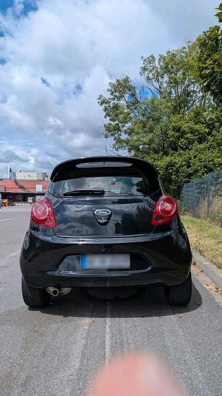 Second-hand Ford Ka 69 CP (50 kW) 2012 Negru Hatchback