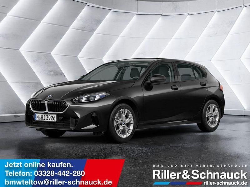 Black sapphire Neu 2025 BMW 120 Performance Kleinwagen | 32.990 € (Superpreis) - Bild 1/4