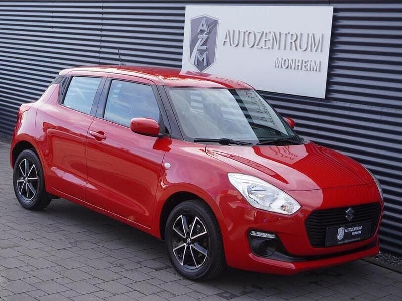 Gebraucht Suzuki Swift 90 PS (66 kW) 2018 Rot Kleinwagen