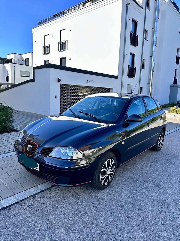 Schwarz Gebraucht 2004 Seat Ibiza Kleinwagen | 1.900 € (Fairer Preis) - Bild 1/4