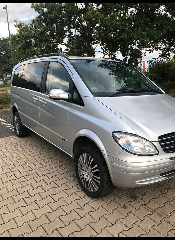Silber Gebraucht 2007 Mercedes Viano Van / Kleinbus | 7.850 € (Superpreis) - Bild 1/4