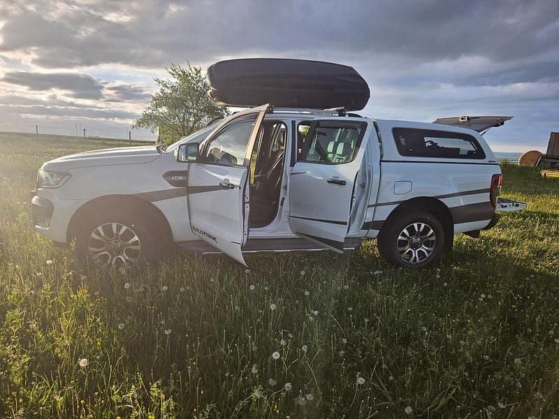 Weiß Gebraucht 2017 Ford Ranger Wildtrack Abholung | 31.200 € (Teuer) - Bild 1/4