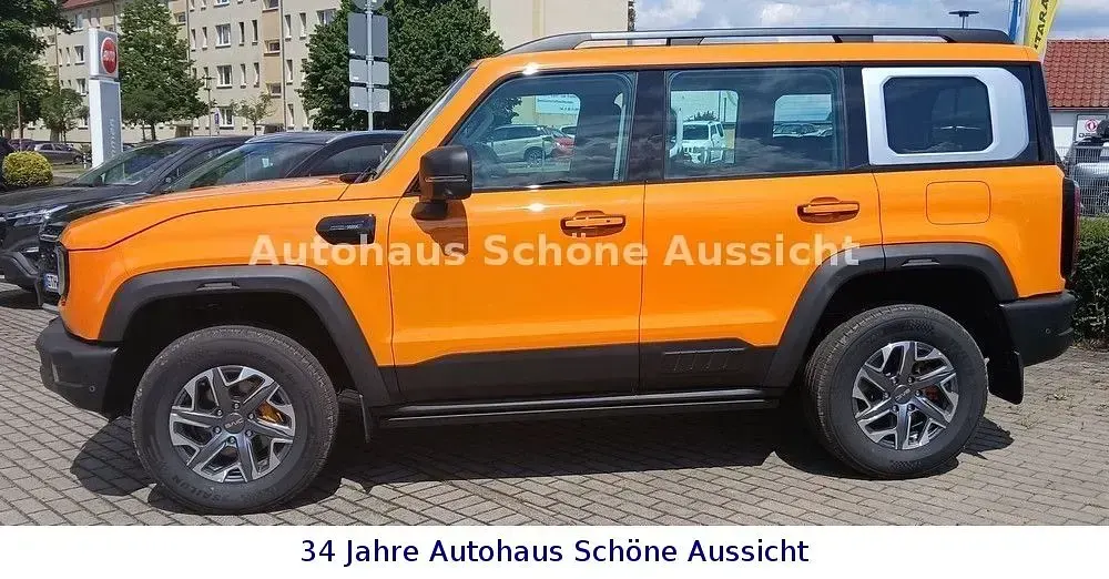 Neu Baic BJ40 234 PS (172 kW) 2026 Orange SUV