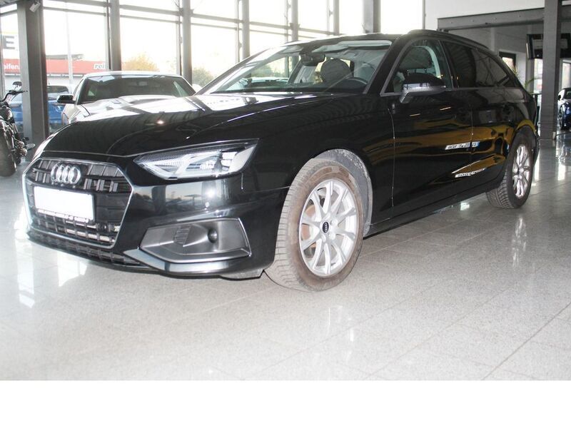 Mythosschwarz metallic Gebraucht 2021 Audi A4 Kombi | 23.870 € (Guter Preis) - Bild 1/4