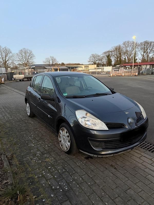 Gebraucht Renault Clio II 57 PS (41 kW) 2006 Grau Kleinwagen